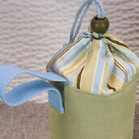 2 GUND Insulated Baby Bottle Tote Bags - Picture 7 of 12